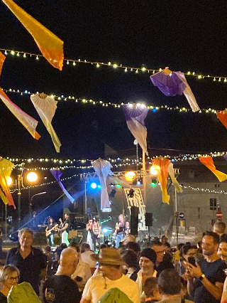 Musica - Prosegue il tour estivo della band ascolana dei Distretto 13